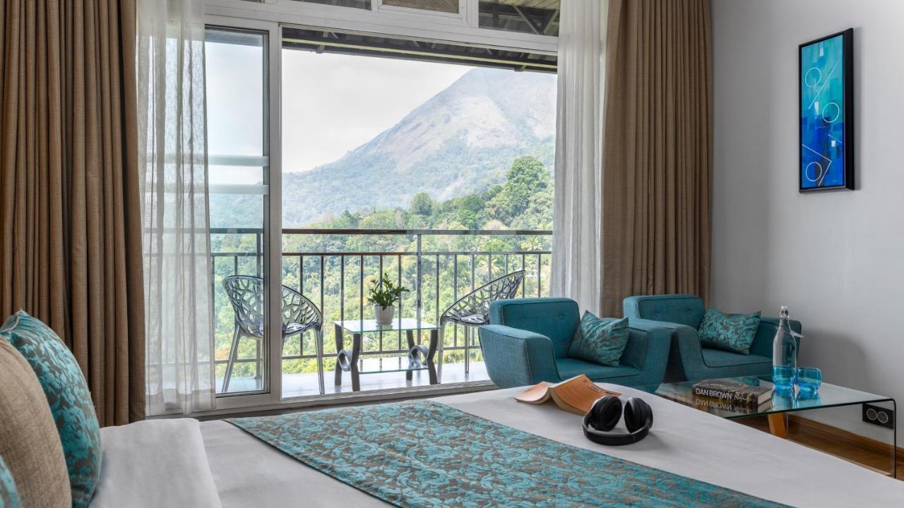 The Panoramic Getaway Hotel Мунар Екстериор снимка View of Mount Apo from the hotel
