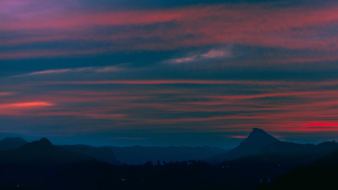 The Panoramic Getaway Hotel Мунар Екстериор снимка Sunset over the Sierra de los Caracoles