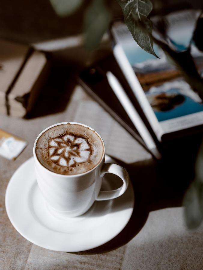 The Panoramic Getaway Hotel Мунар Екстериор снимка A cup of coffee