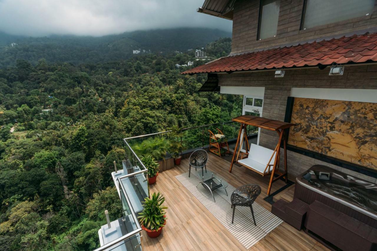 The Panoramic Getaway Hotel Мунар Екстериор снимка A view from the balcony of a house in Kerala, India